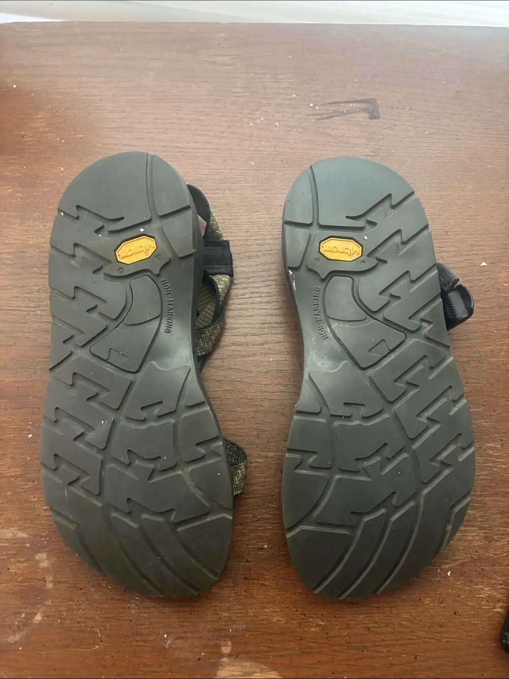 Chaco Women’s size 9 Sport Sandals - Durable Outdoor Footwear with vibram sole